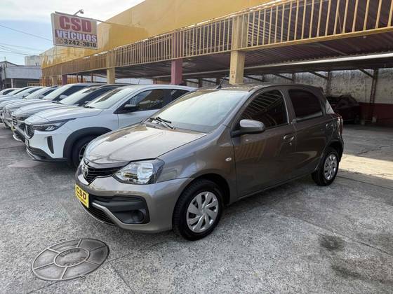 TOYOTA ETIOS 1.3 X 16V FLEX 4P AUTOMÁTICO TOYOTA ETIOS 1.3 X 16V FLEX 4P AUTOMÁTICO